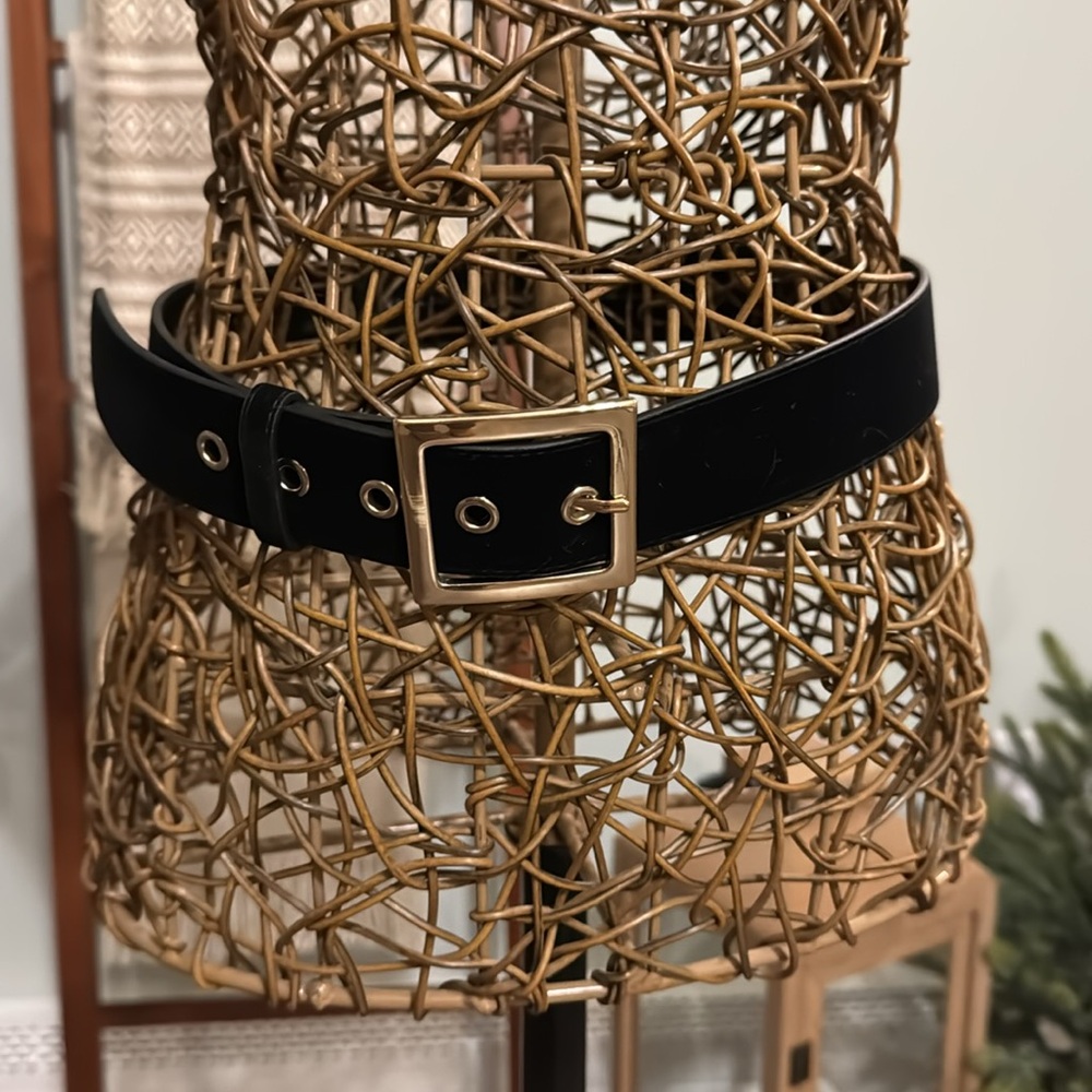H&M velvet belt size M